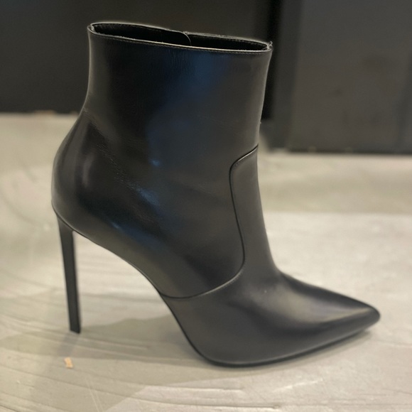 Fabulous Celine Ankle Boots - Picture 2 of 9